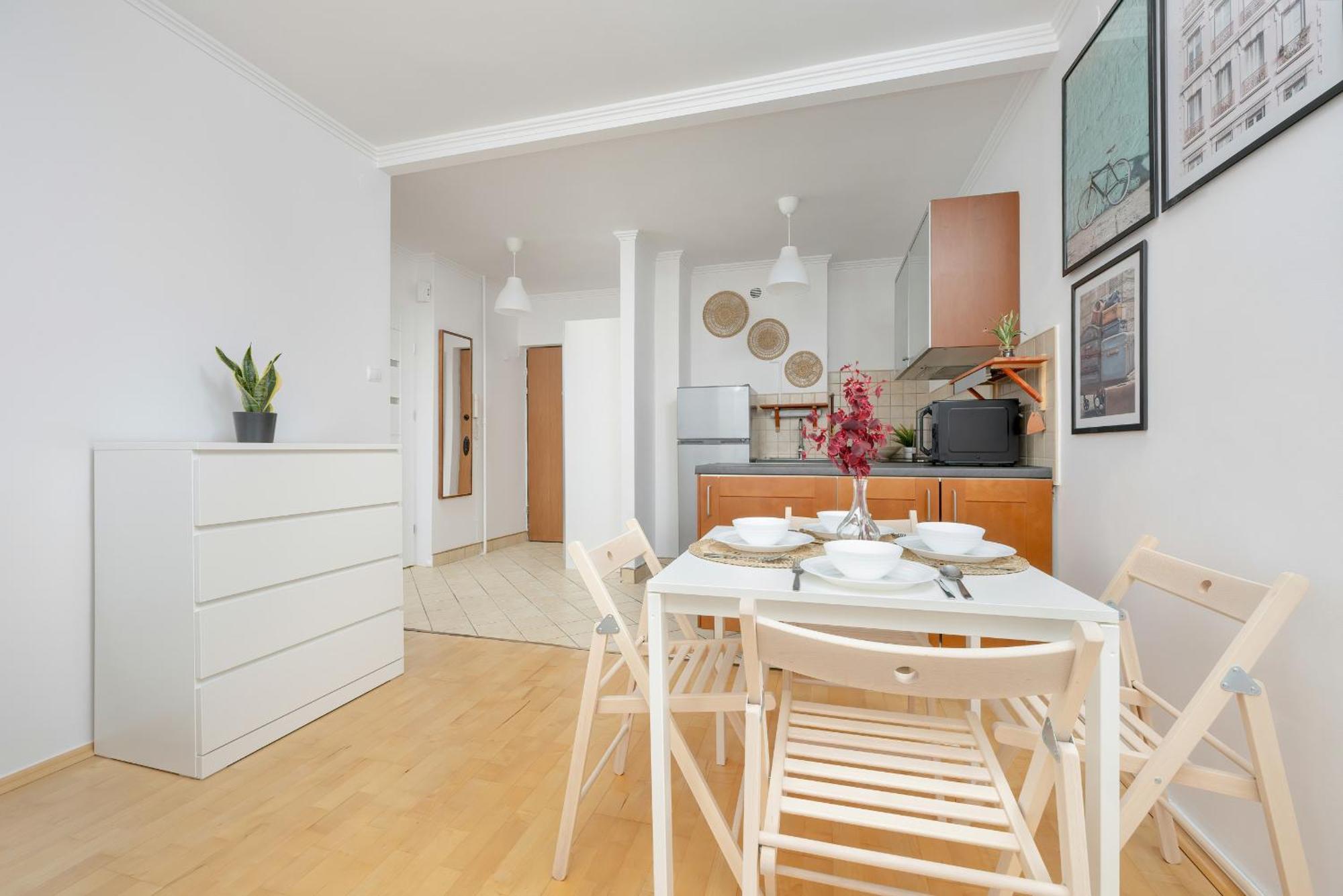 Apartament Beautiful & Bright Walowa With Balcony By Renters